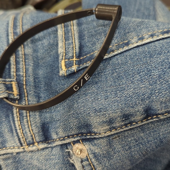 NWT Current Elliott The Stiletto 2 Year Destroy Stretch - Picture 13 of 13